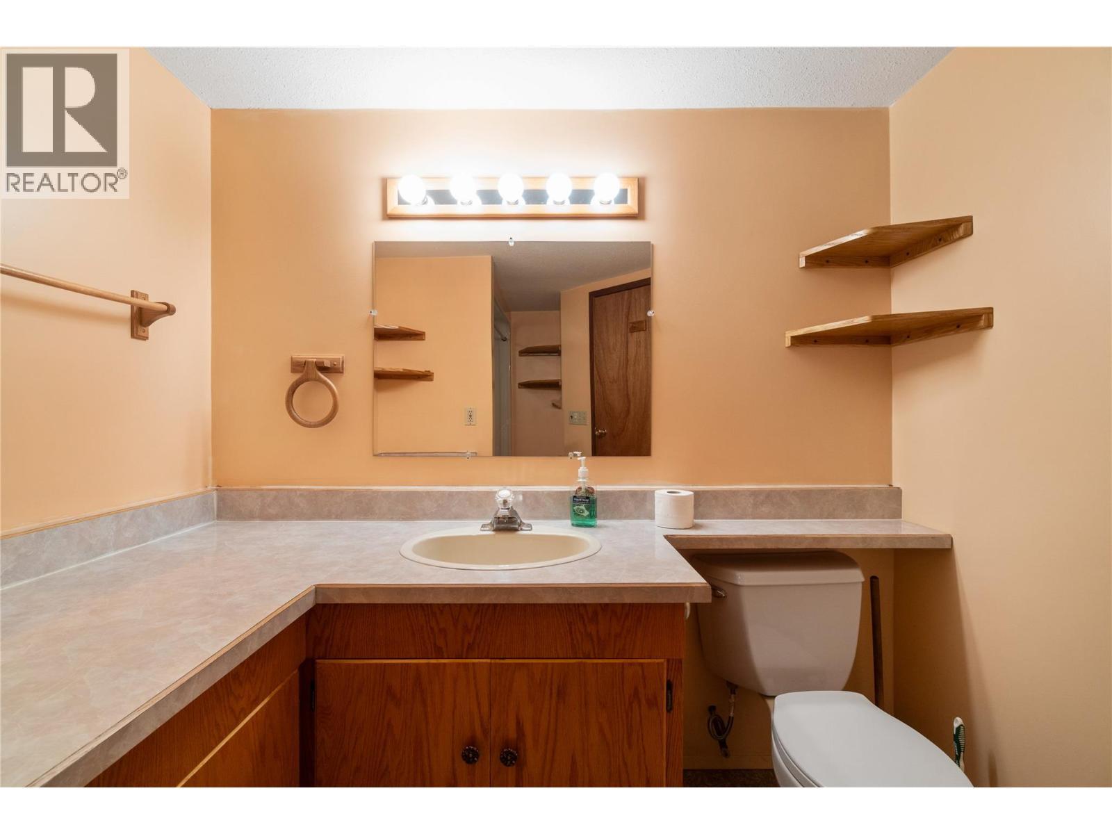 2662 Centennial Drive, Blind Bay, BC