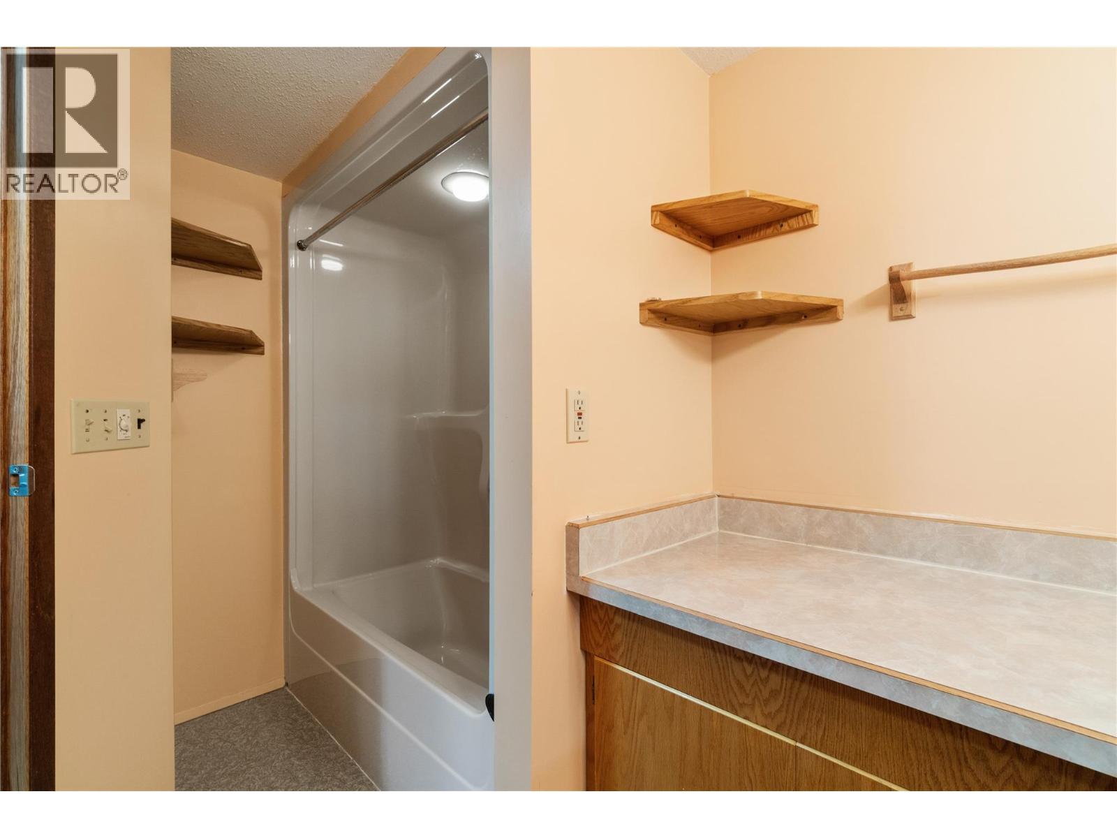 2662 Centennial Drive, Blind Bay, BC