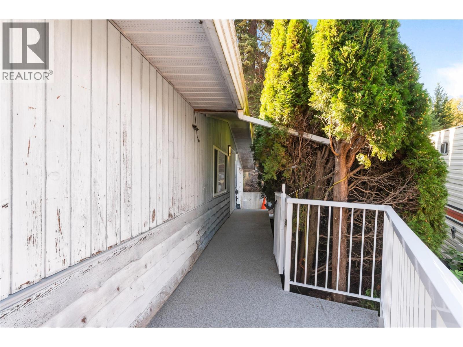 2662 Centennial Drive, Blind Bay, BC