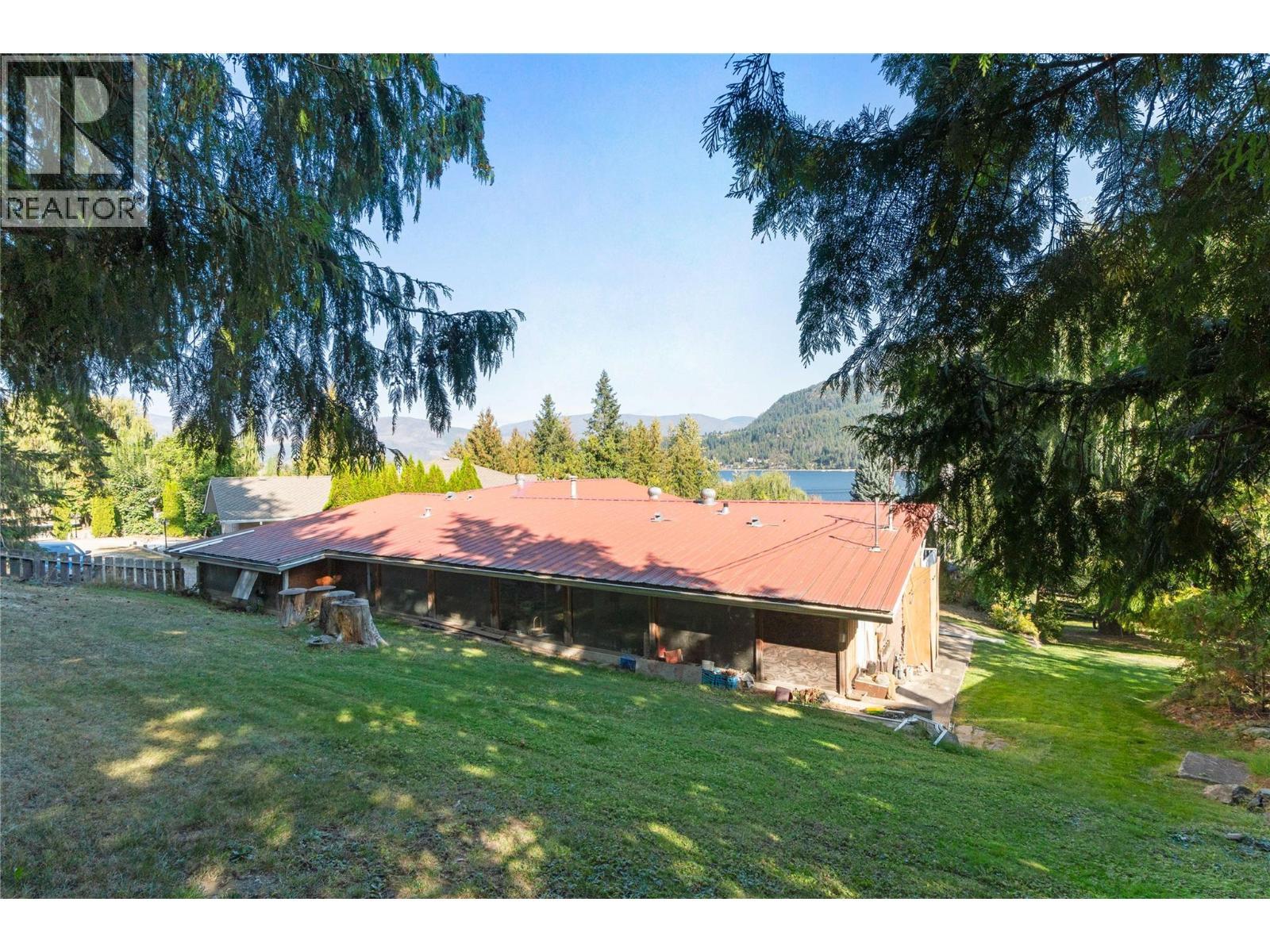 2662 Centennial Drive, Blind Bay, BC