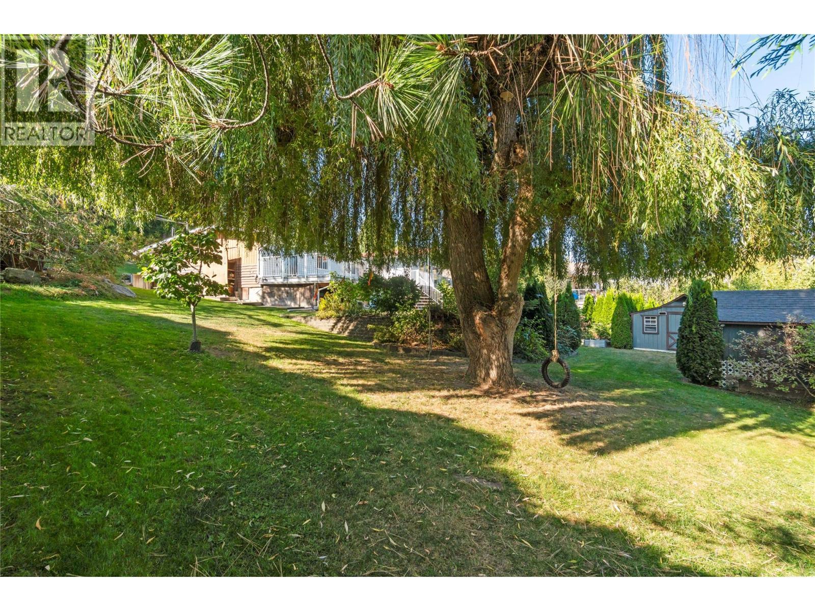 2662 Centennial Drive, Blind Bay, BC