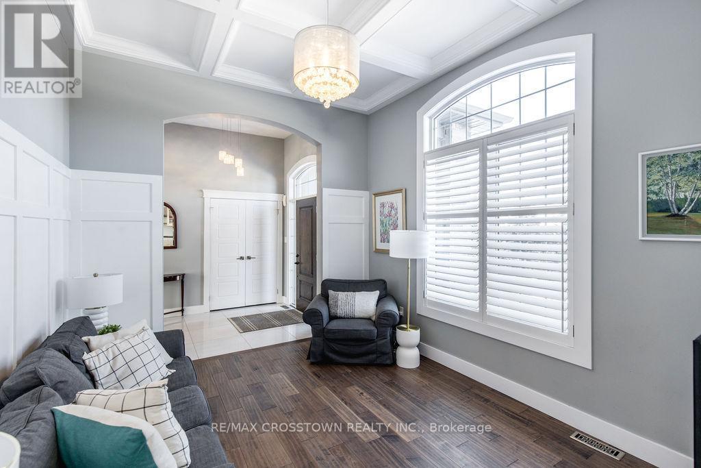 25 Mennill Drive, Springwater, ON - Indoor