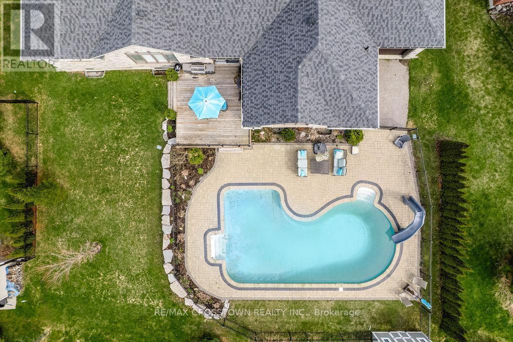 25 Mennill Drive, Springwater, ON - Outdoor With In Ground Pool With View