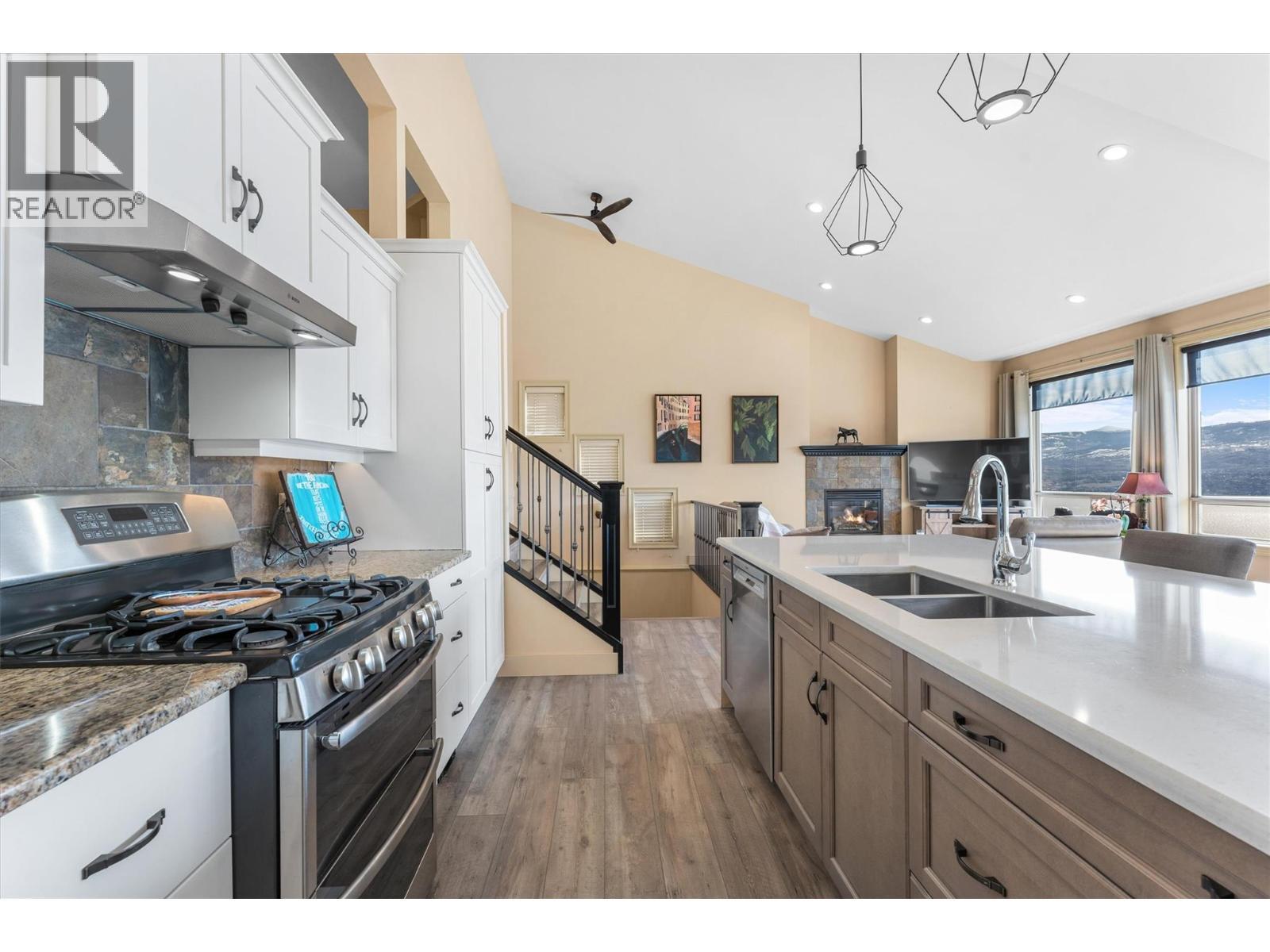 1430 Menu Road, West Kelowna, BC - Indoor Photo Showing Kitchen With Stainless Steel Kitchen With Double Sink With Upgraded Kitchen