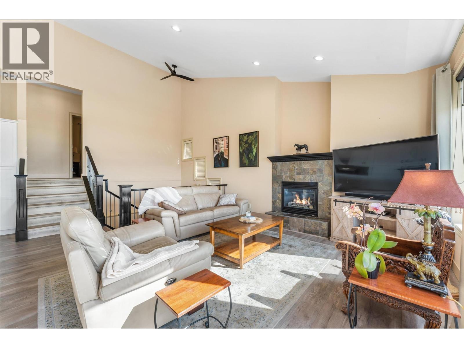 1430 Menu Road, West Kelowna, BC - Indoor Photo Showing Living Room With Fireplace