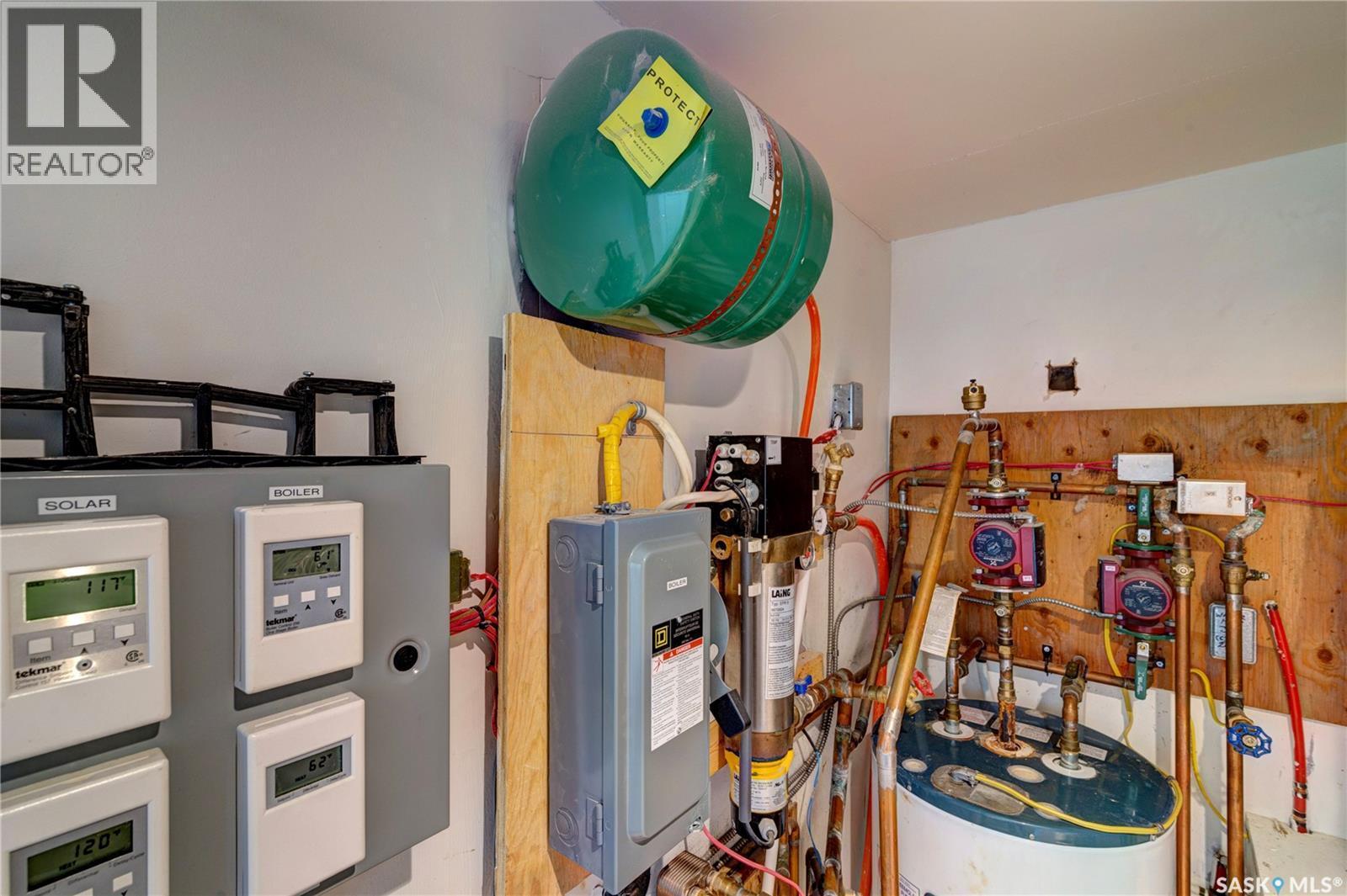 126 George Street, Drinkwater, SK - Indoor