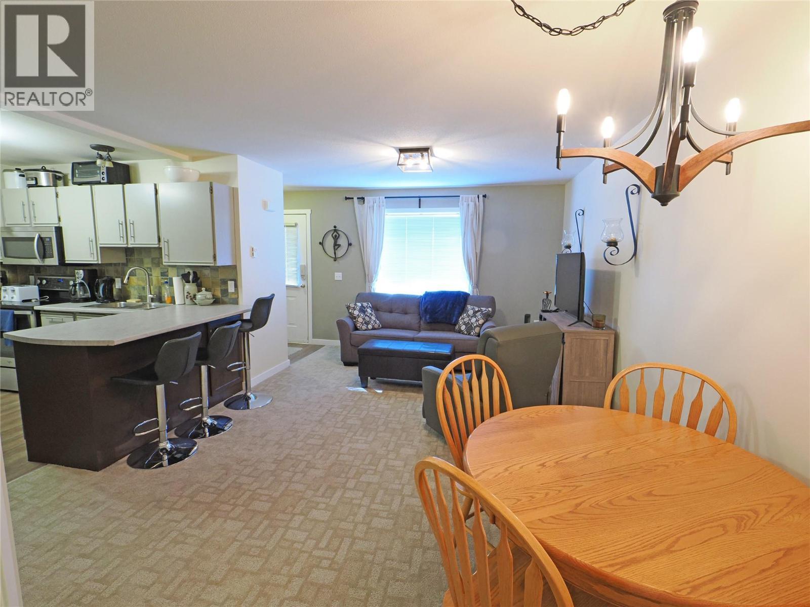 4890D Snowpines Road, Big White, BC - Indoor Photo Showing Dining Room