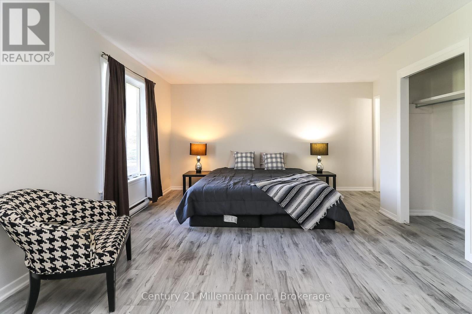 4 - 4 Trafalgar Road, Collingwood, ON - Indoor Photo Showing Bedroom