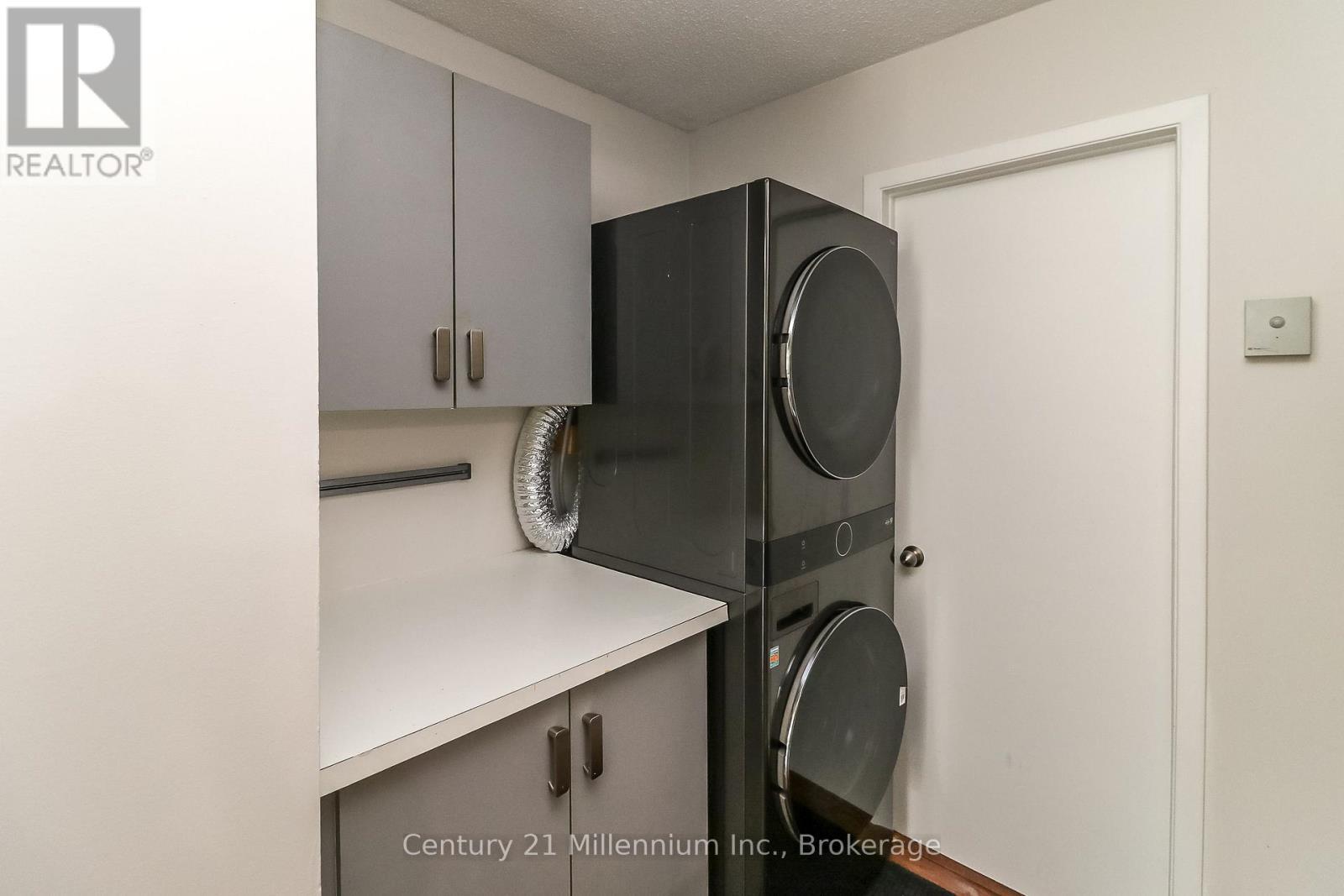 4 - 4 Trafalgar Road, Collingwood, ON - Indoor Photo Showing Laundry Room