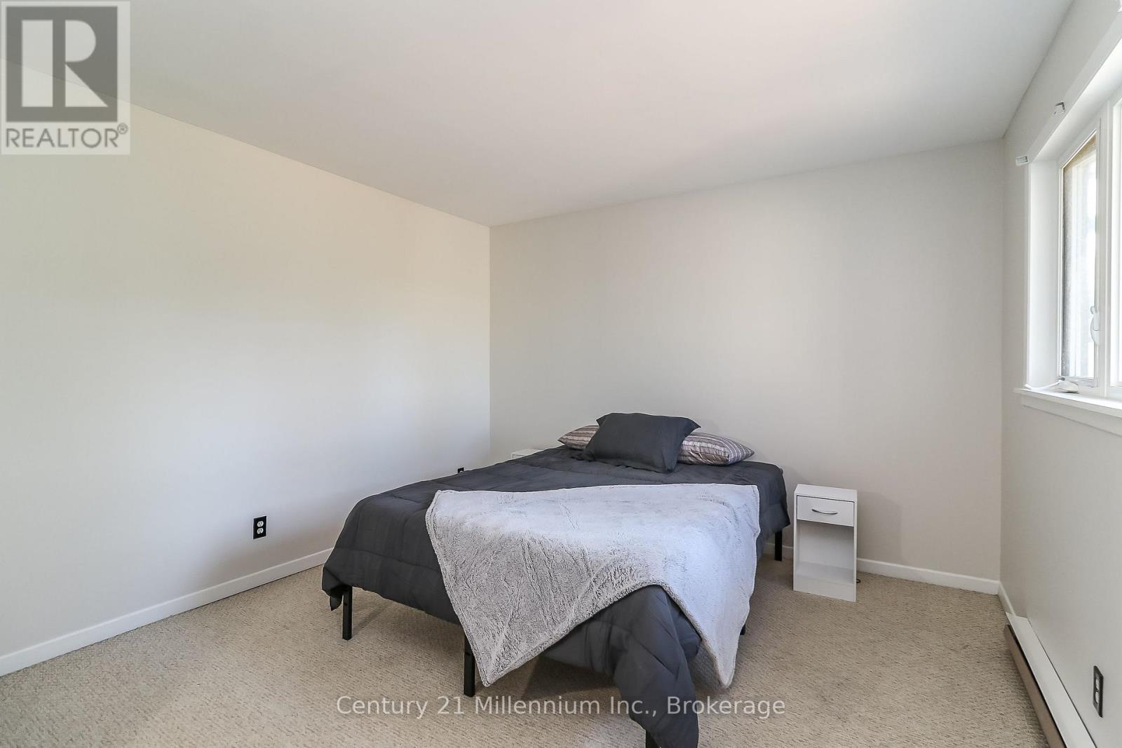 4 - 4 Trafalgar Road, Collingwood, ON - Indoor Photo Showing Bedroom