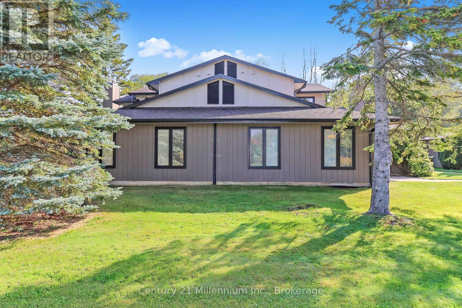 4 - 4 Trafalgar Road, Collingwood, ON - Outdoor