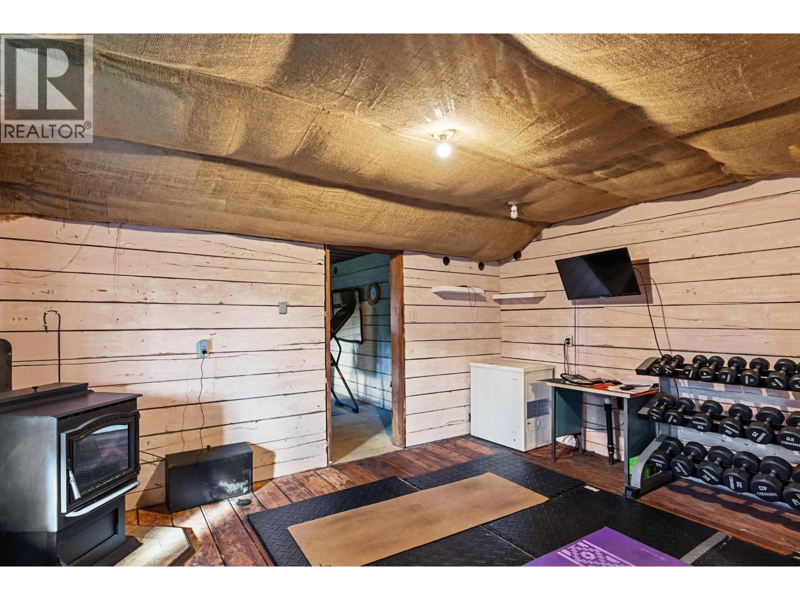 4126 Carson Street, Prince George, BC - Indoor