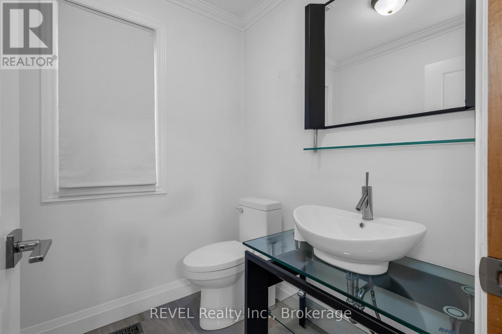 30 Maracay Way, St. Catharines (Grapeview), ON - Indoor Photo Showing Bathroom
