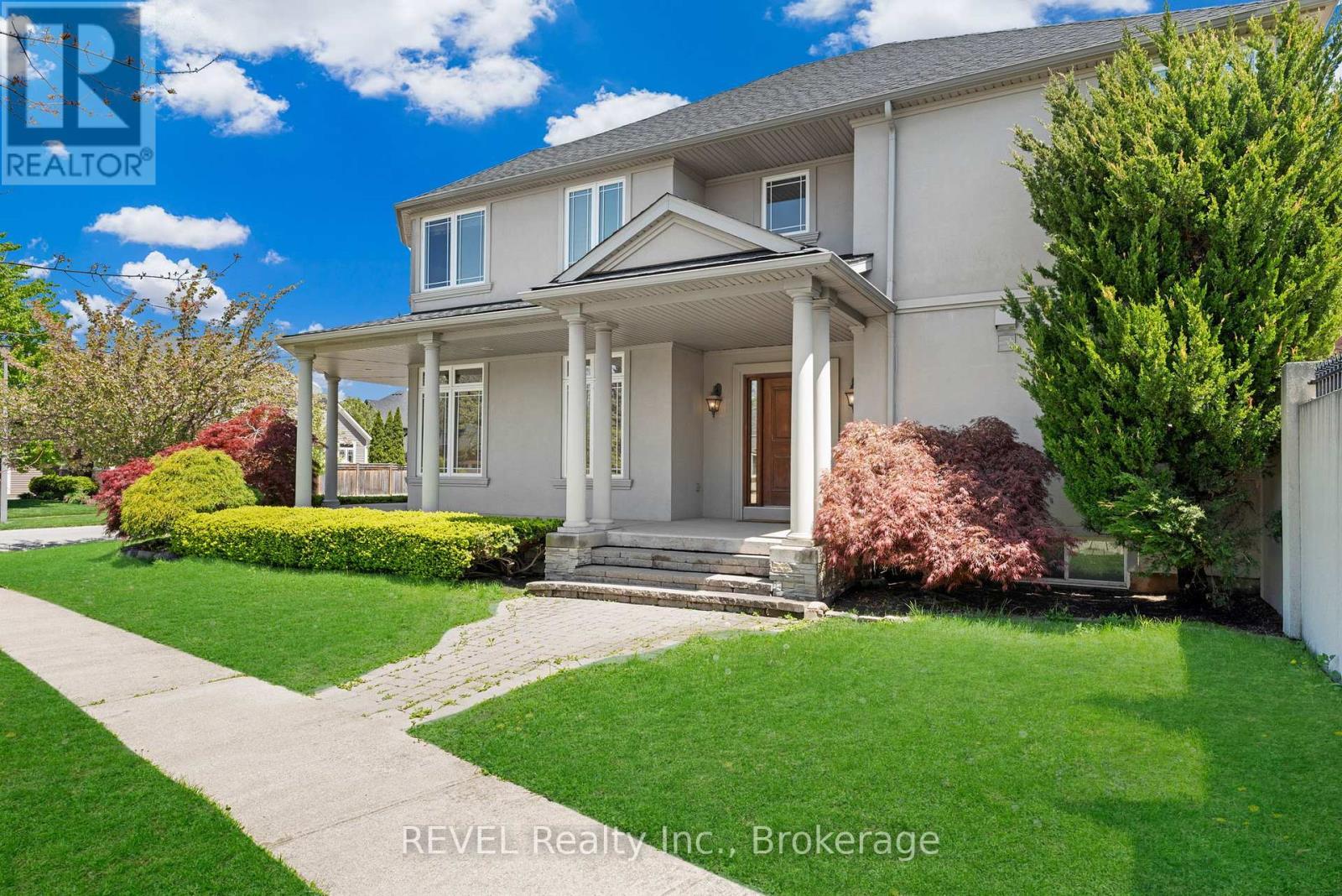30 Maracay Way, St. Catharines (Grapeview), ON - Outdoor With Deck Patio Veranda With Facade