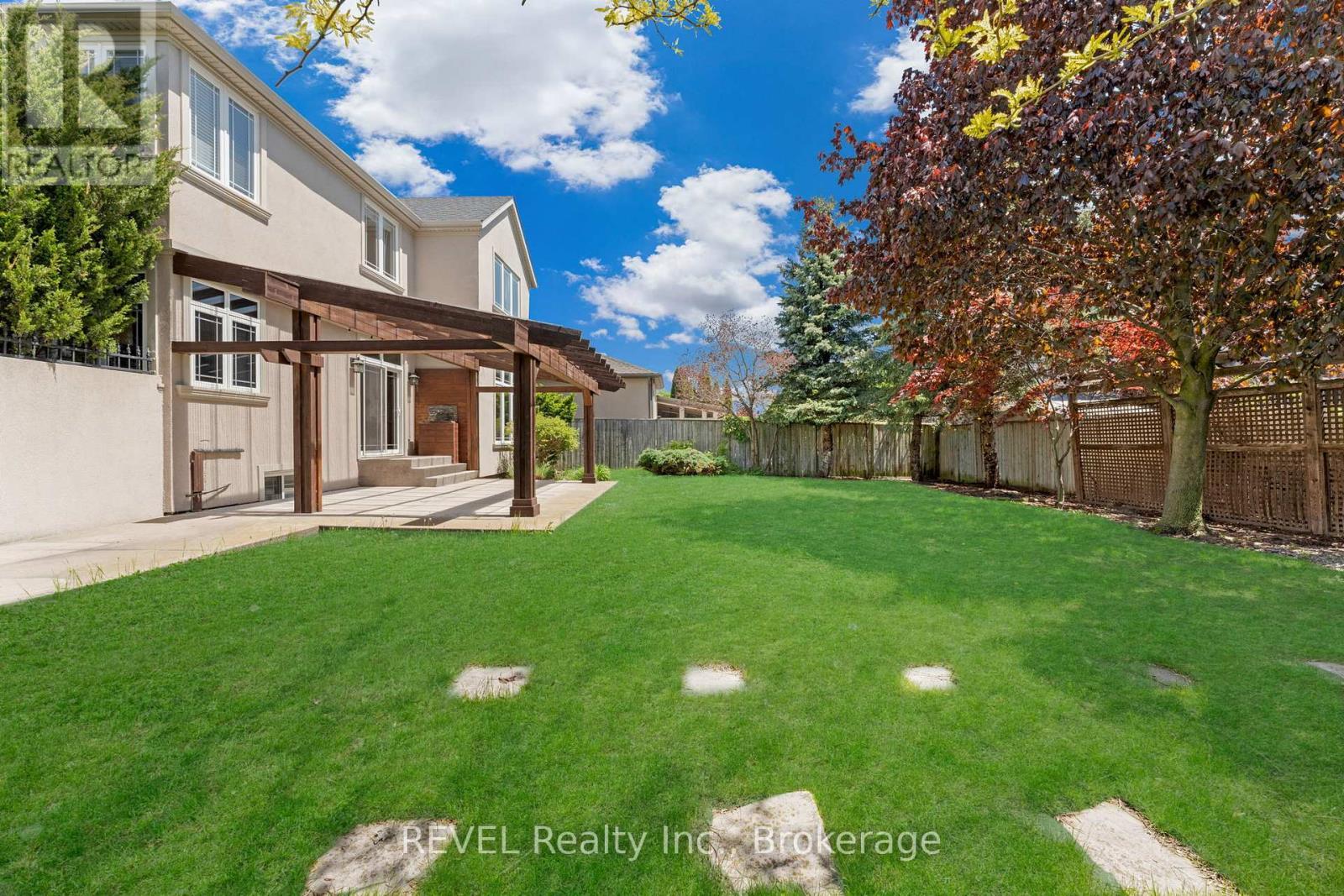 30 Maracay Way, St. Catharines (Grapeview), ON - Outdoor