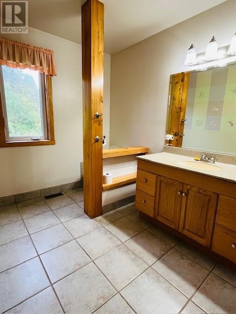 760 River Rd, Massey, ON - Indoor