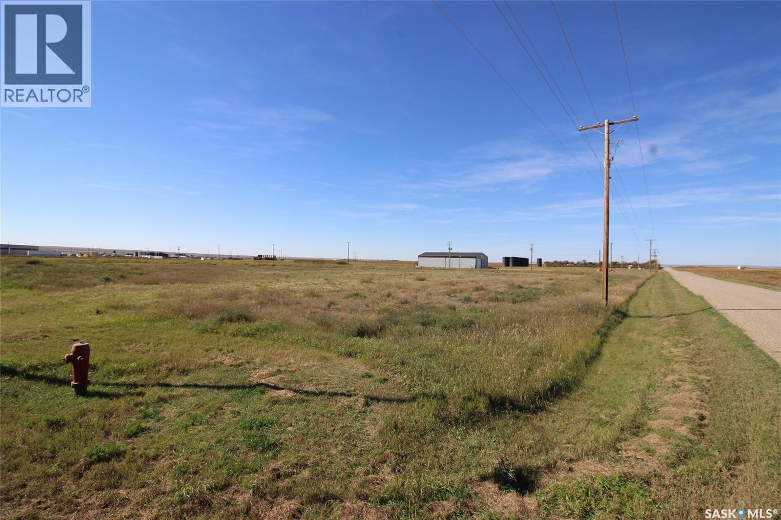 835-865-89 Hall Street, Shaunavon, SK