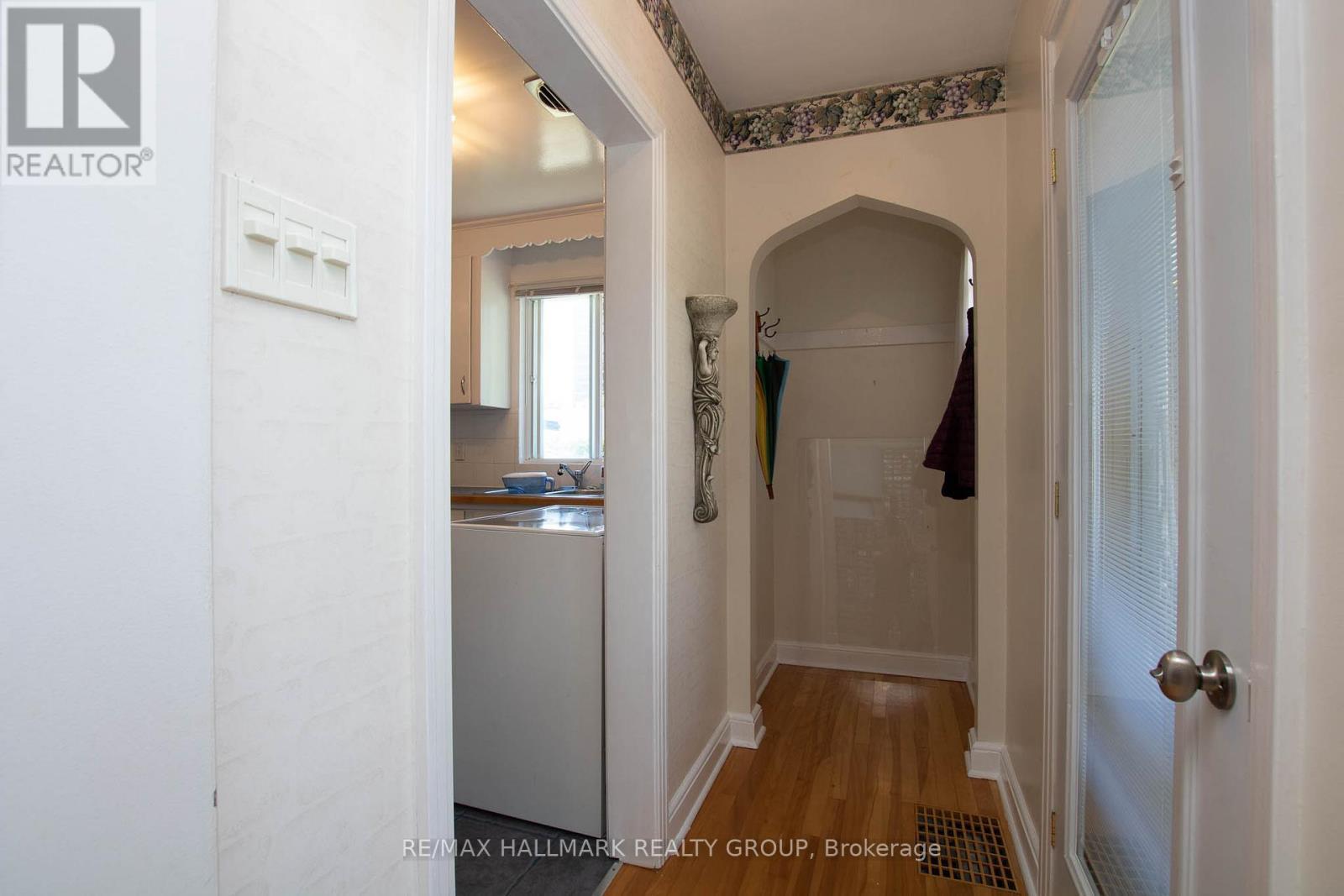 316 Ducharme Boulevard, Ottawa, ON - Indoor Photo Showing Other Room