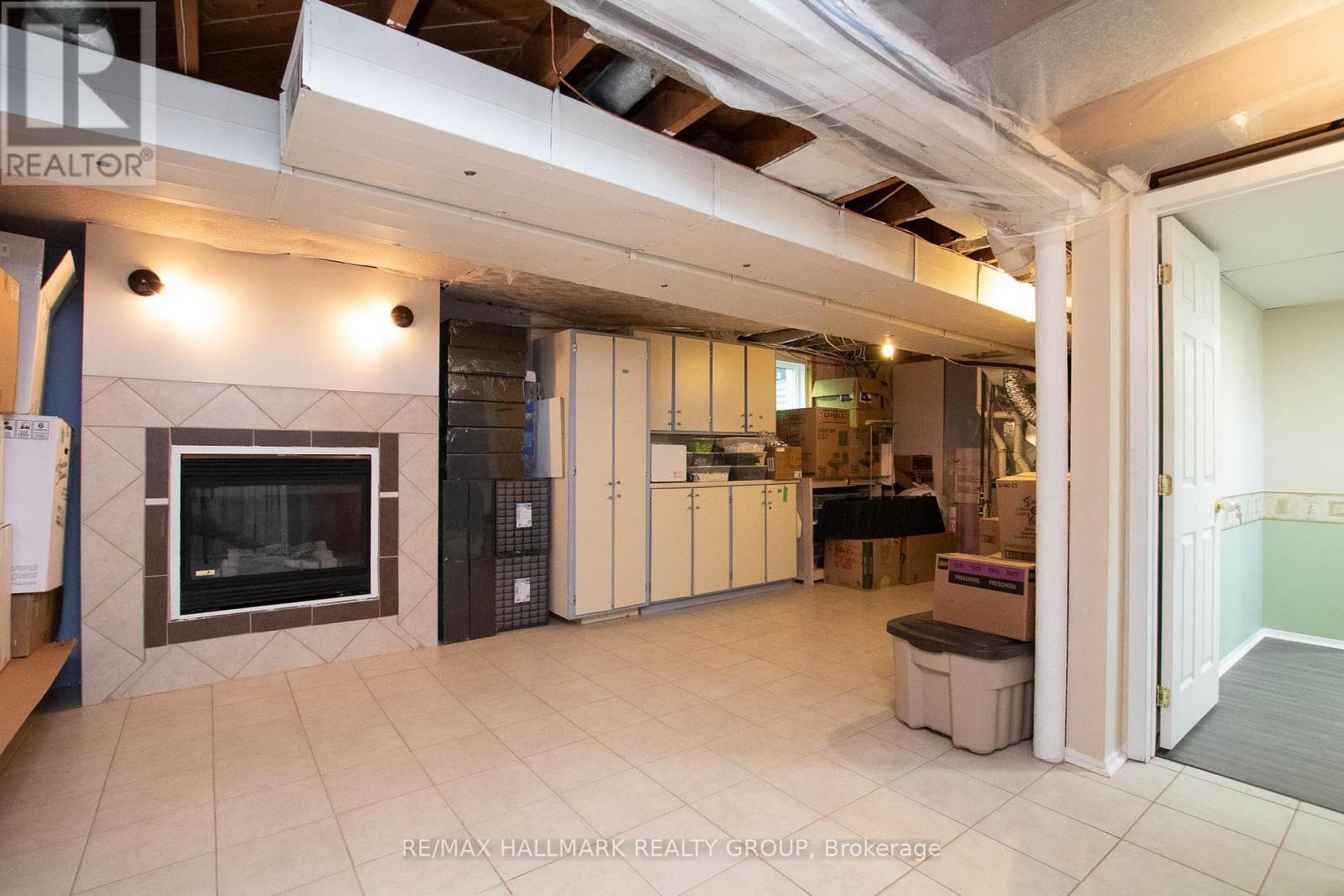 316 Ducharme Boulevard, Ottawa, ON - Indoor With Fireplace