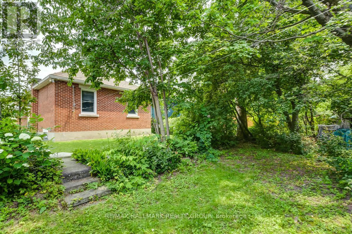 316 Ducharme Boulevard, Ottawa, ON - Outdoor