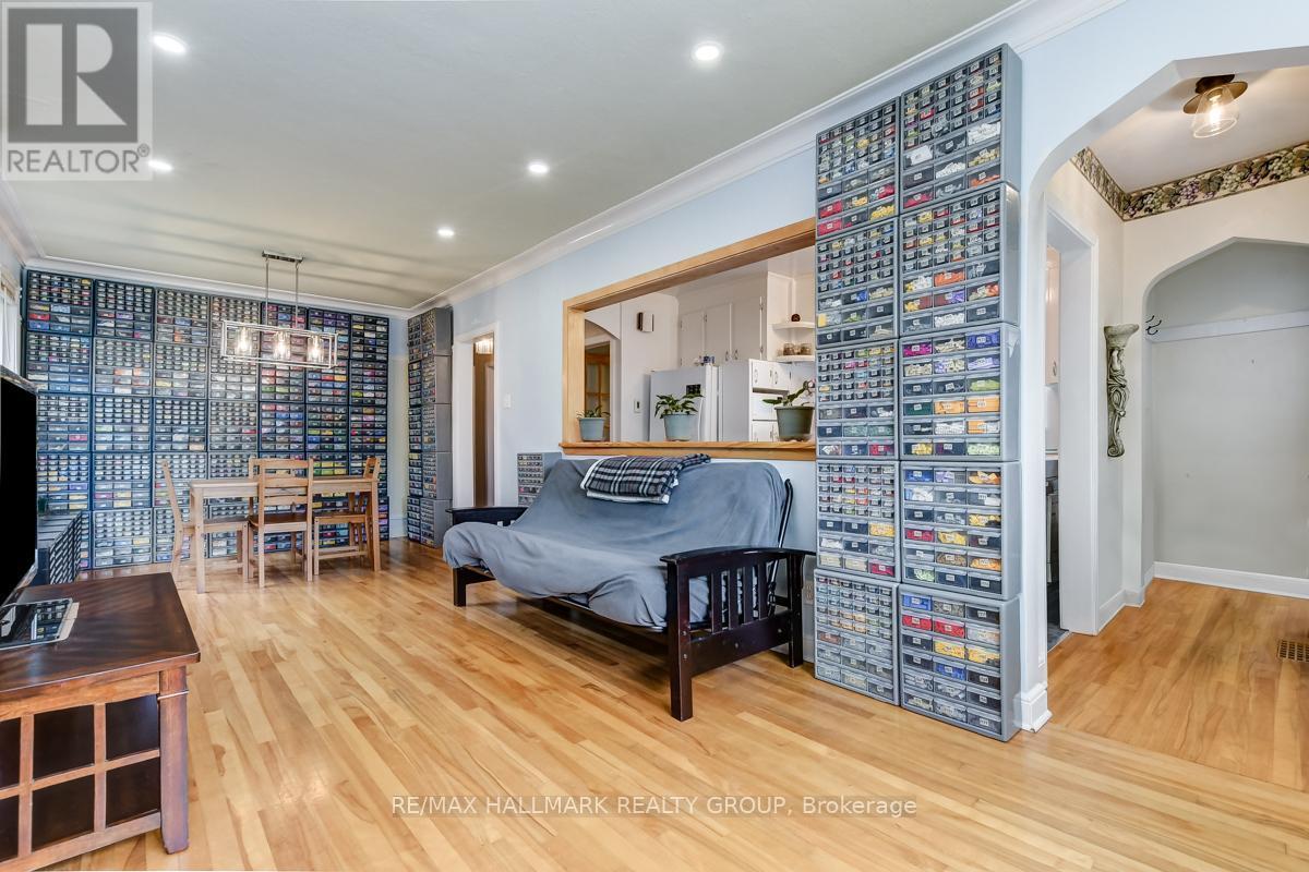 316 Ducharme Boulevard, Ottawa, ON - Indoor