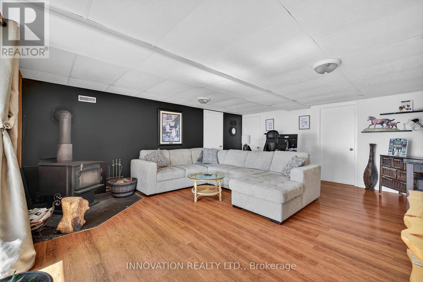 155 Ladouceur Street, Champlain, ON - Indoor Photo Showing Living Room