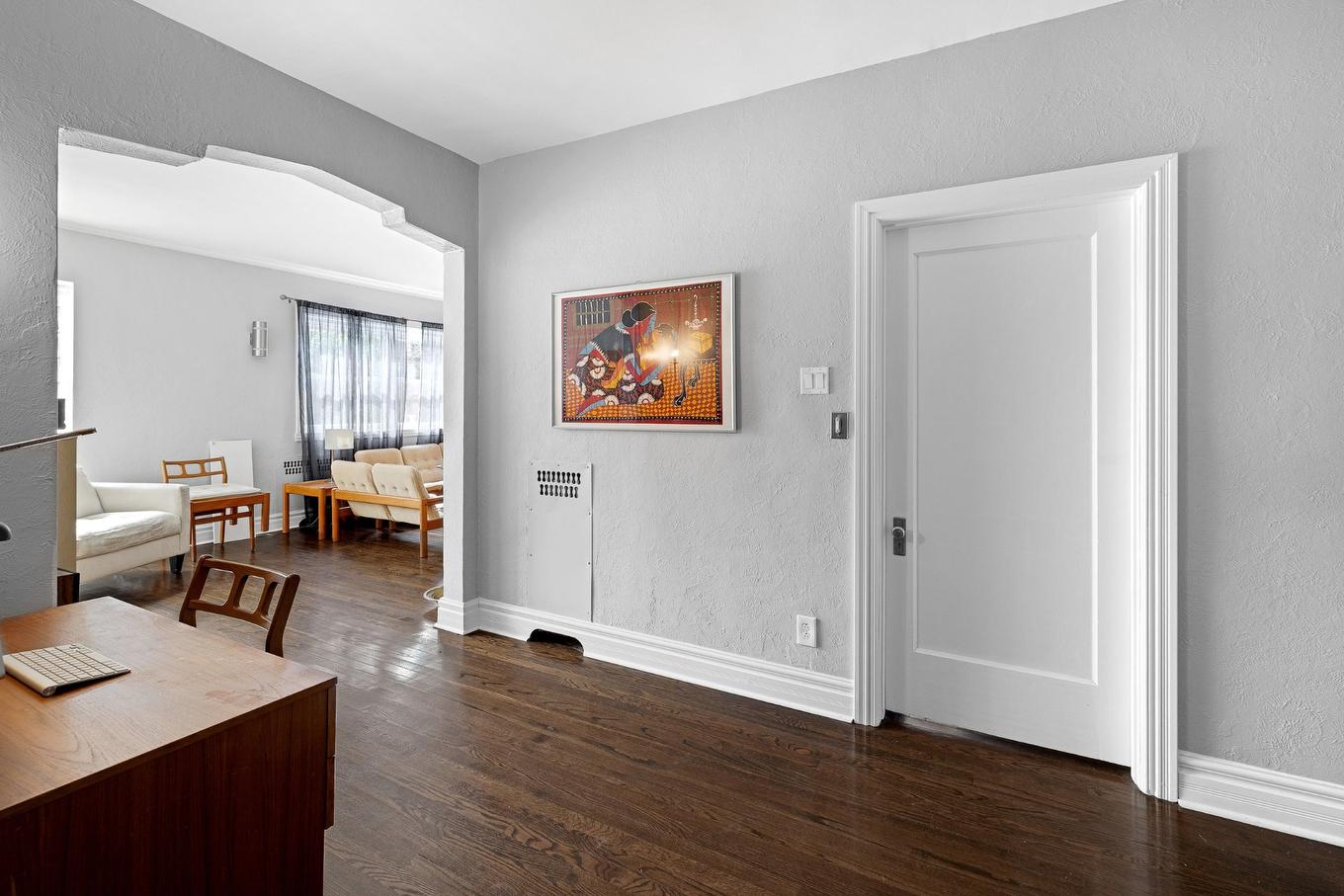 Hall - 1-4645 Boul. Grand, Montréal (Côte-Des-Neiges/Notre-Dame-De-Grâce), QC - Indoor