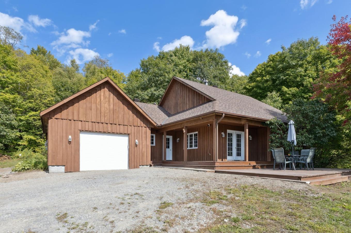 Frontage - 30Z Ch. Des Cavernes, Cantley, QC