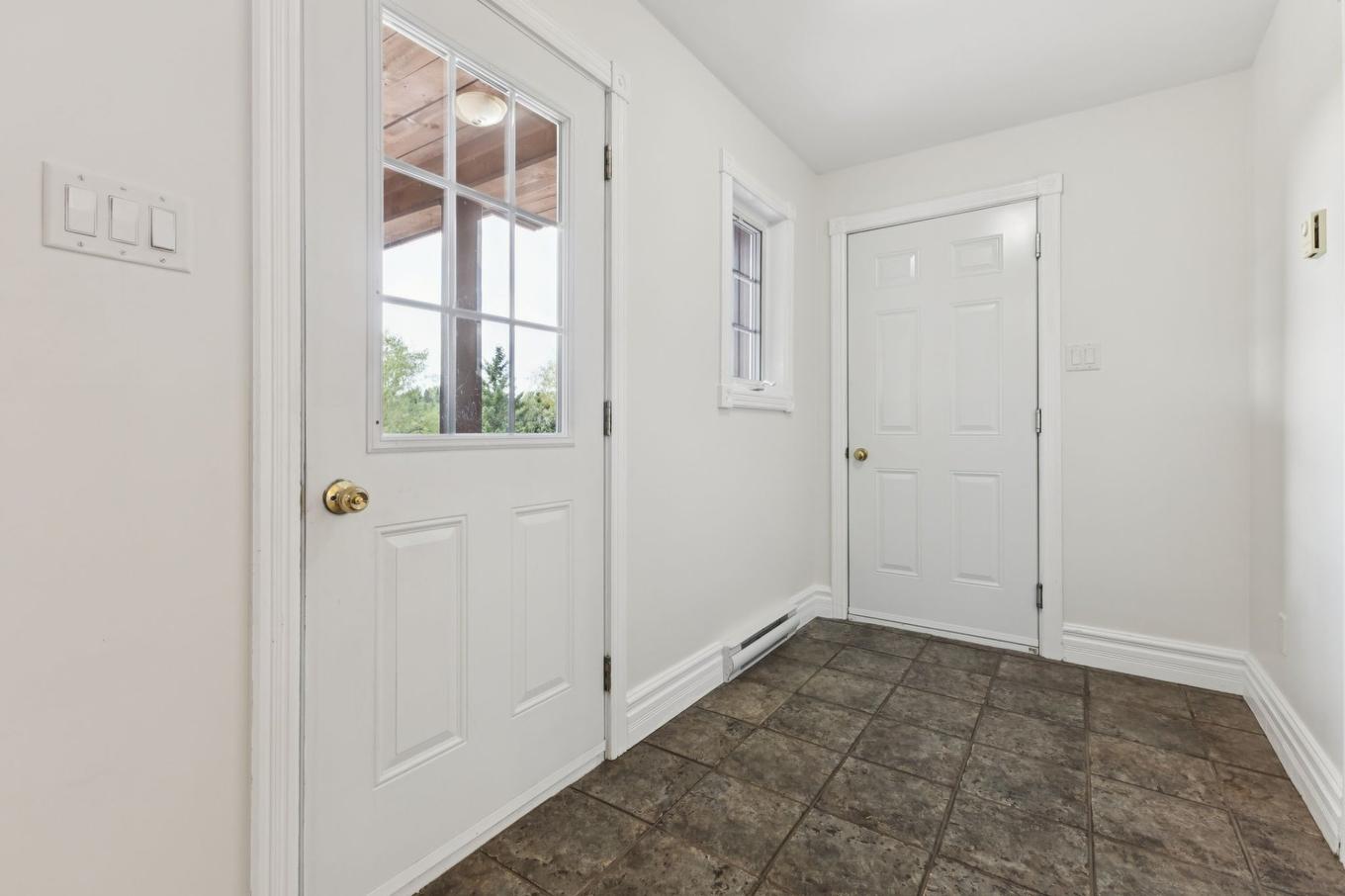 Hall - 30Z Ch. Des Cavernes, Cantley, QC