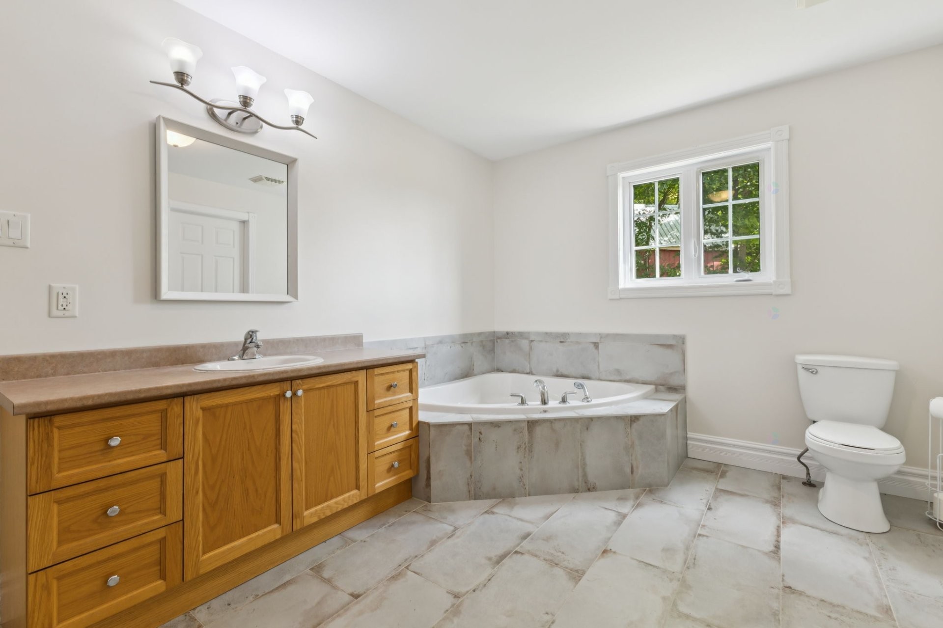 Bathroom - 30Z Ch. Des Cavernes, Cantley, QC