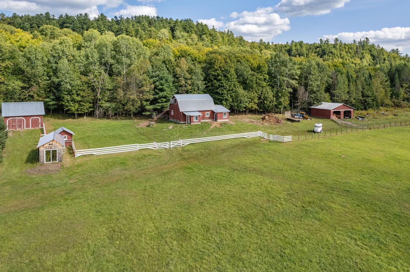 Aerial photo - 30Z Ch. Des Cavernes, Cantley, QC