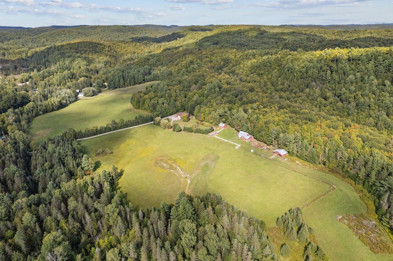 Aerial photo - 30Z Ch. Des Cavernes, Cantley, QC