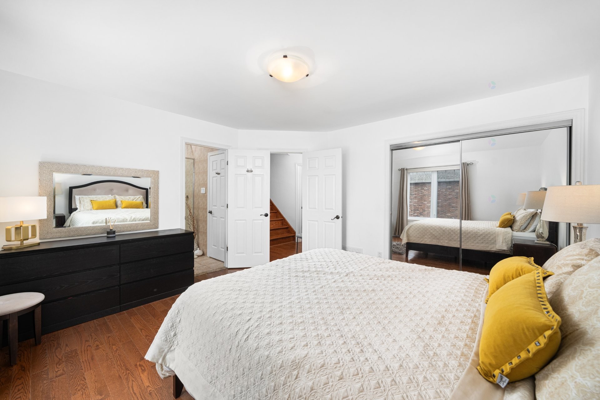 Master Bedroom - 10Z Crois. Mirabel, Dollard-Des-Ormeaux, QC - Indoor Photo Showing Bedroom