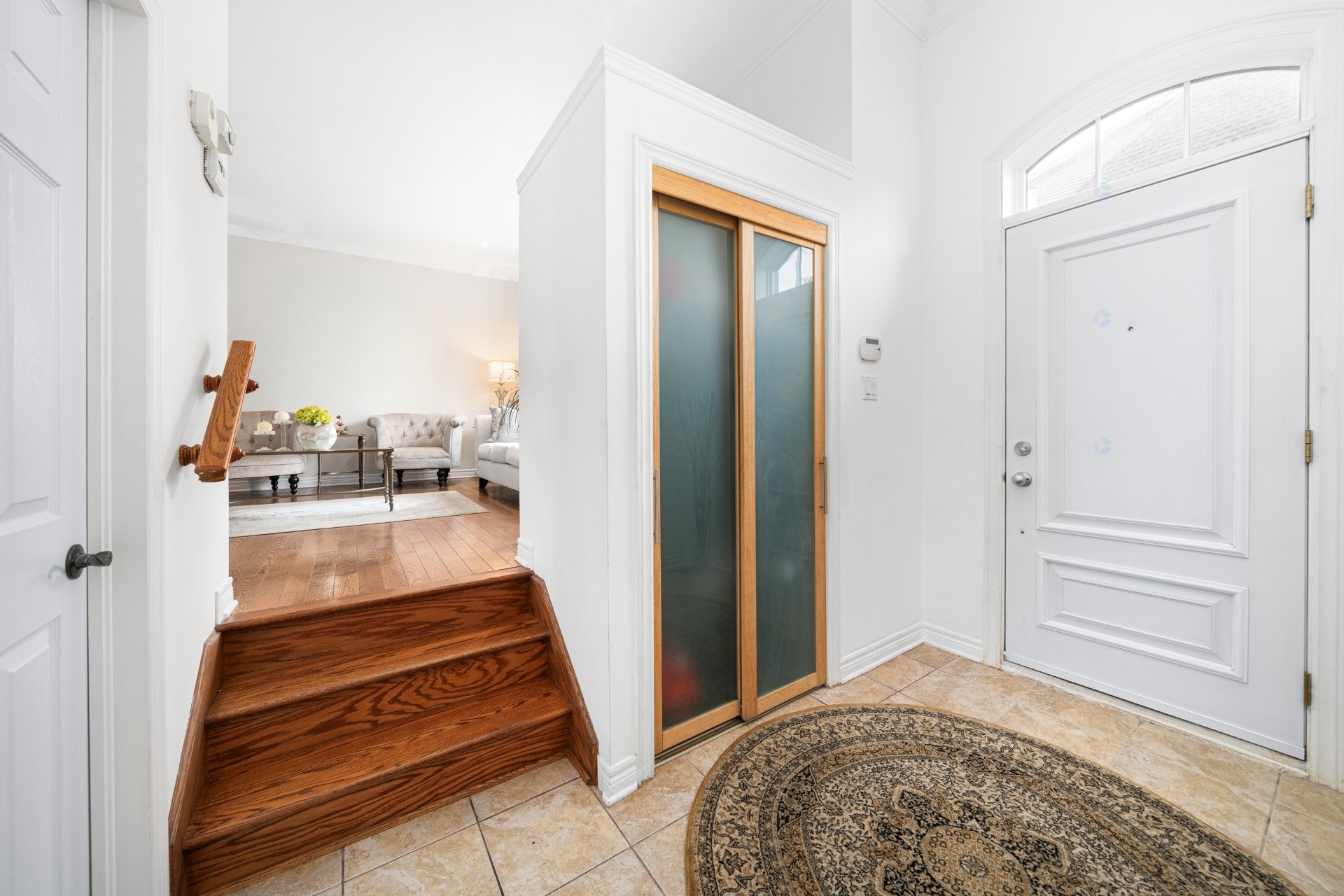 Entry - 10Z Crois. Mirabel, Dollard-Des-Ormeaux, QC - Indoor Photo Showing Other Room