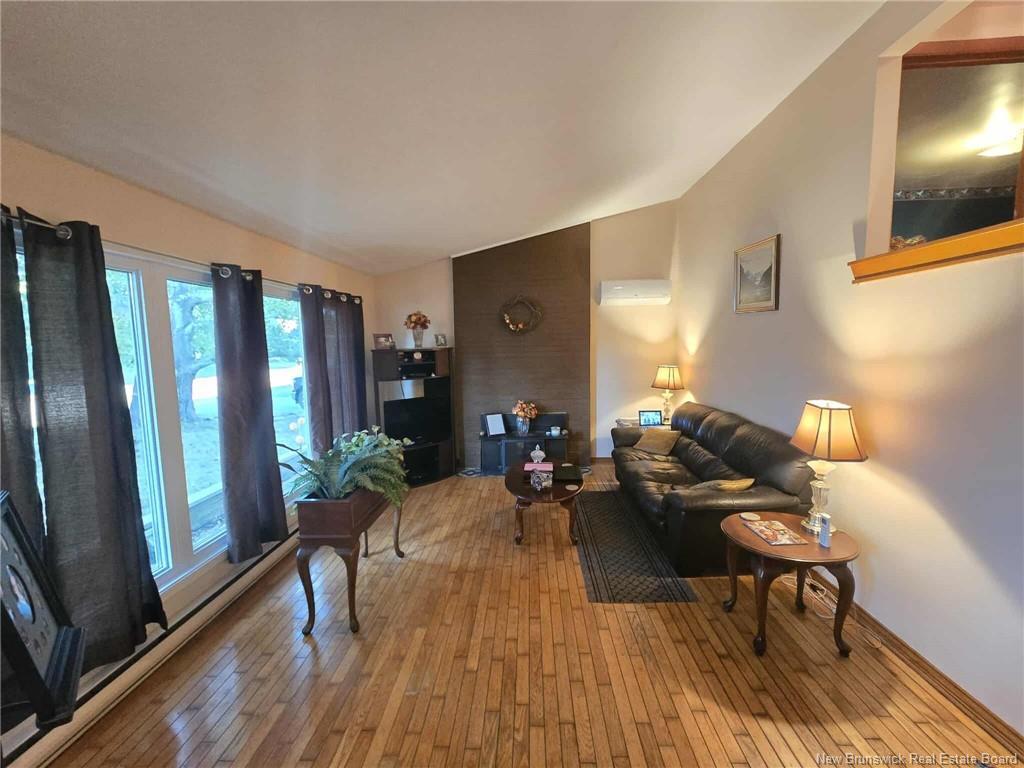 1205 Centennial St, Bathurst, NB