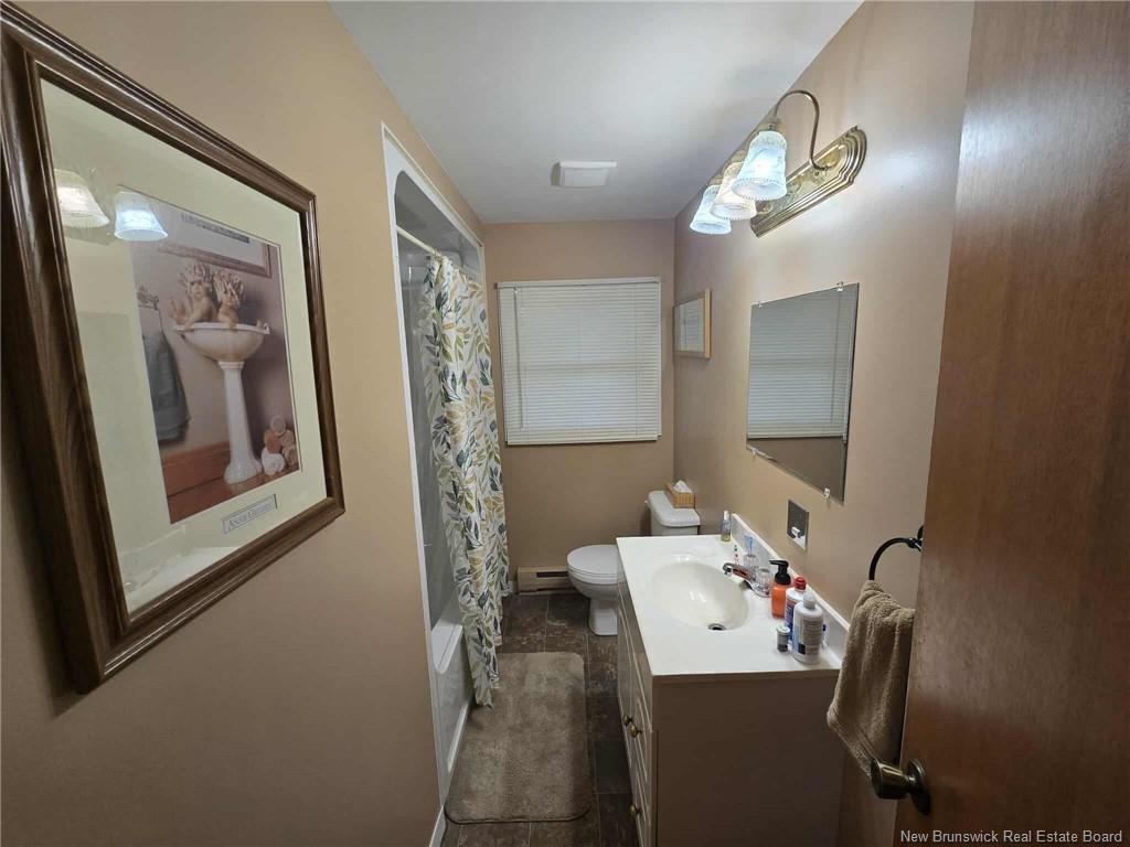 1205 Centennial St, Bathurst, NB