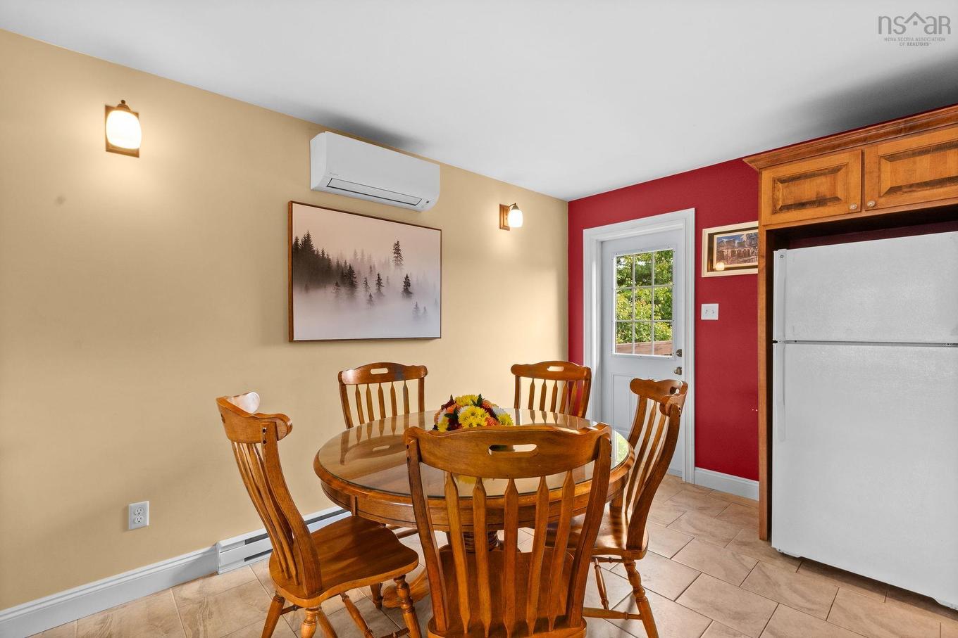 28 Forest Hill Road, Bridgewater, NS