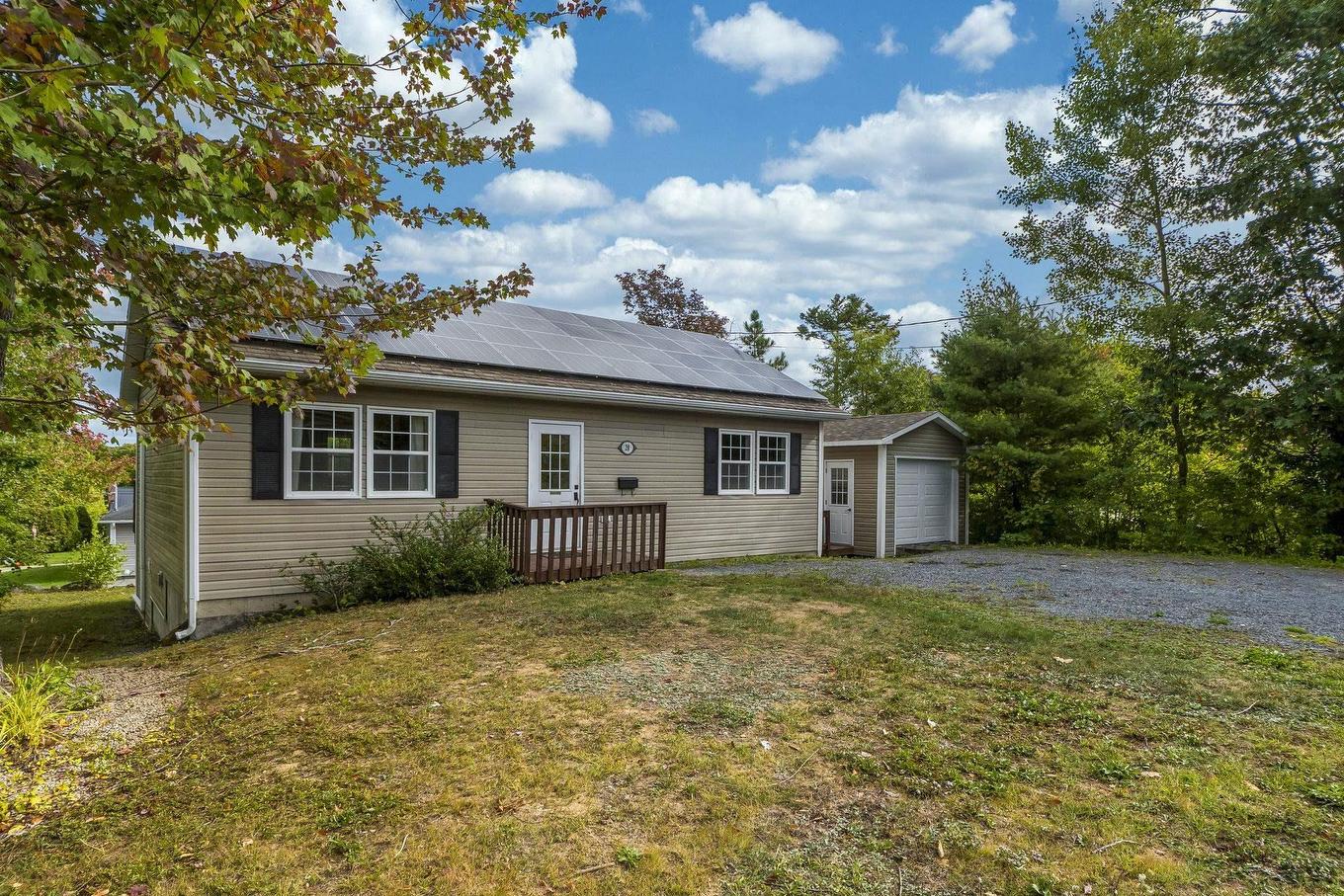 28 Forest Hill Road, Bridgewater, NS