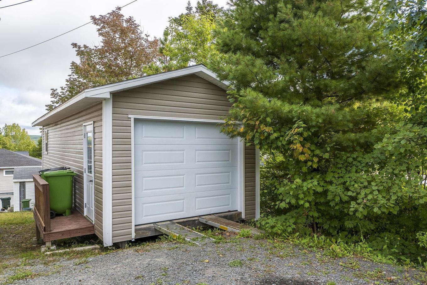 28 Forest Hill Road, Bridgewater, NS