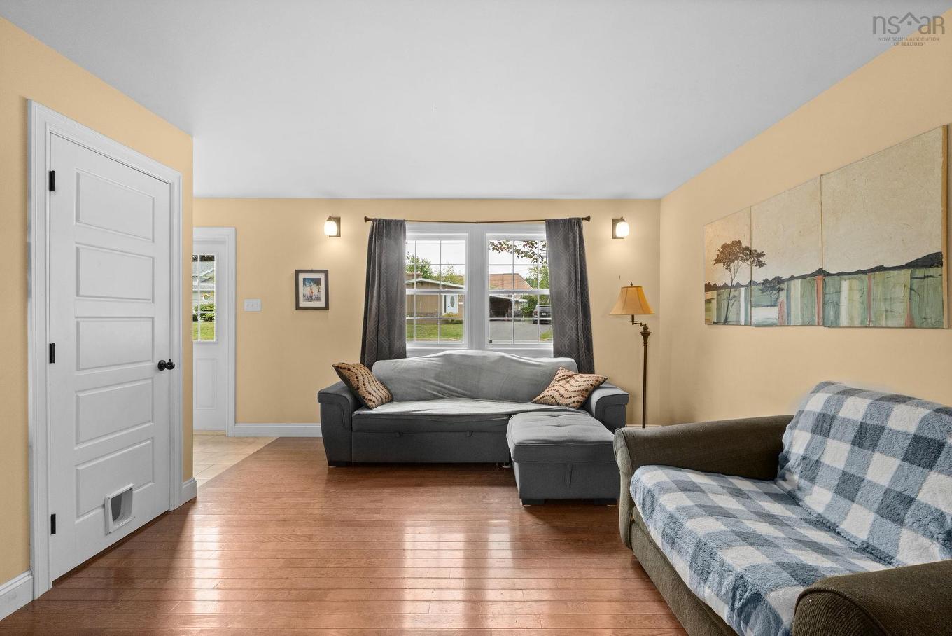 28 Forest Hill Road, Bridgewater, NS