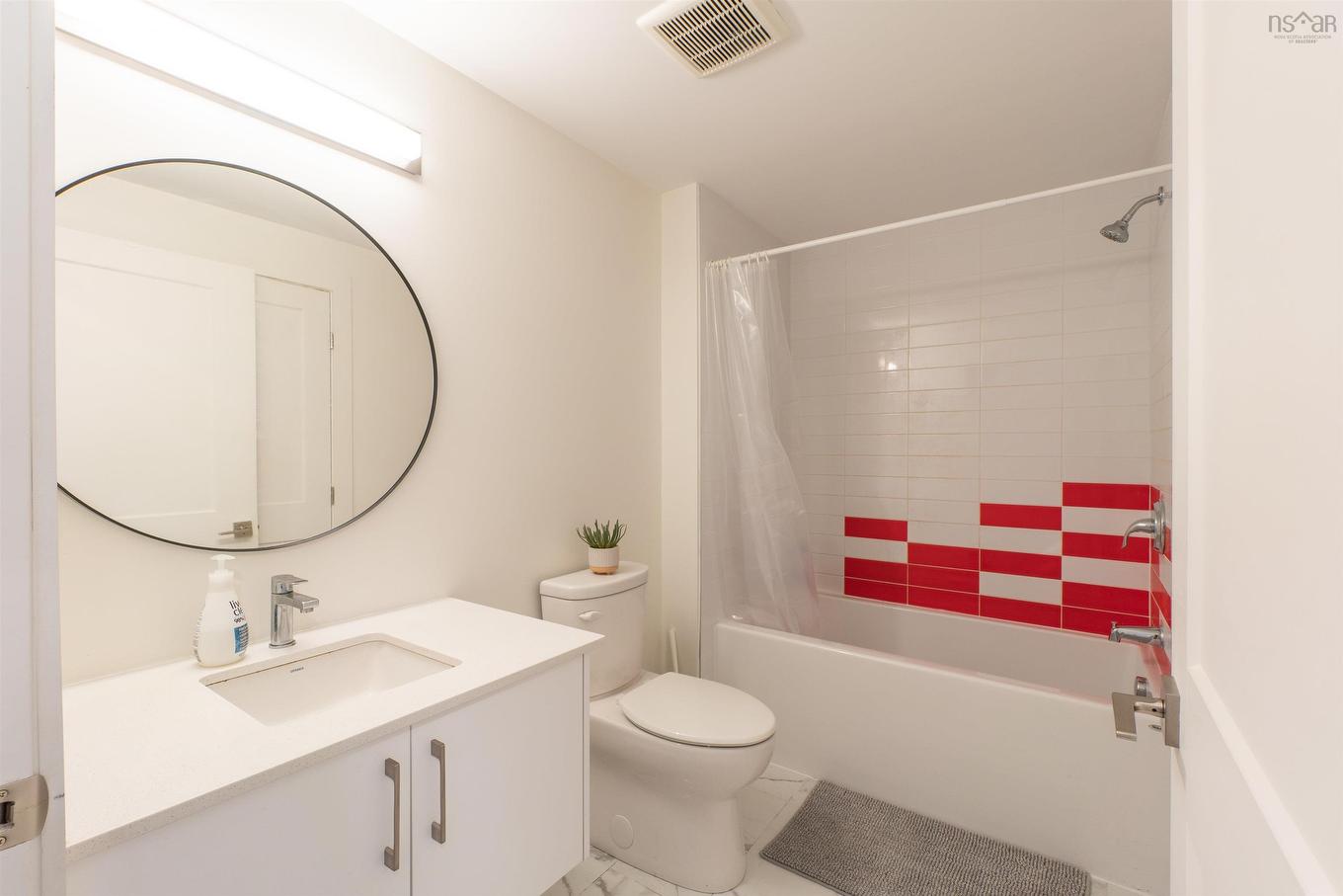 404 5684 West Street, Halifax, NS