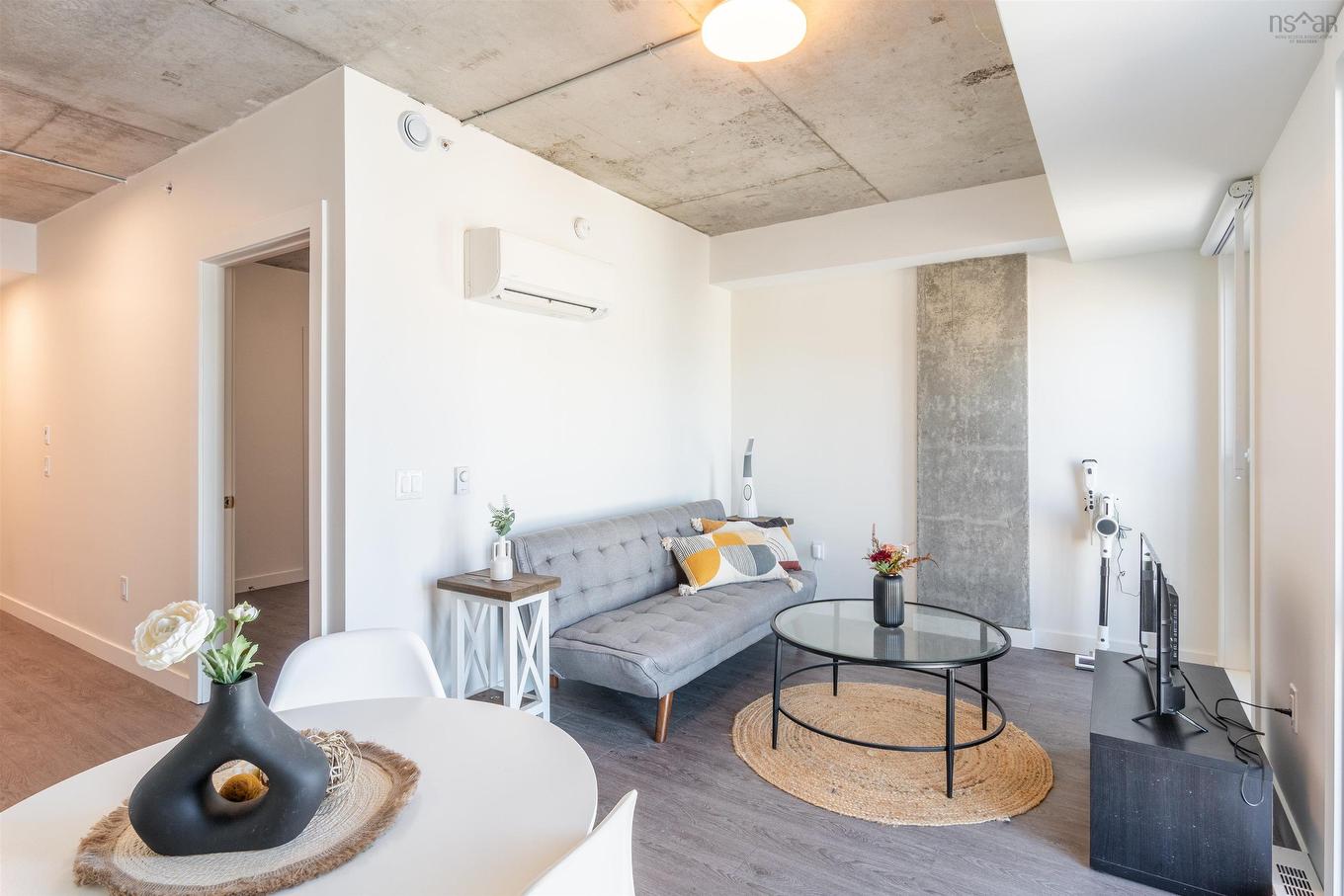 404 5684 West Street, Halifax, NS