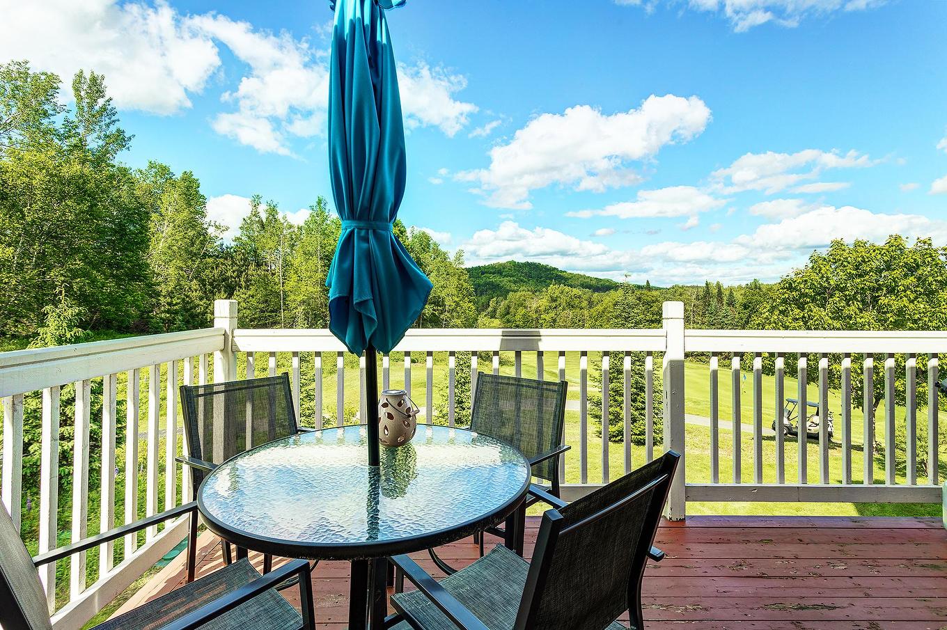 Balcon - 1824 Ch. Du Golf, Mont-Tremblant, QC - Outdoor With Deck Patio Veranda