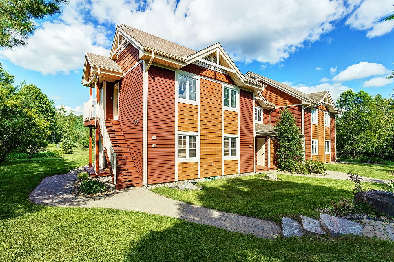 Façade - 1824 Ch. Du Golf, Mont-Tremblant, QC - Outdoor