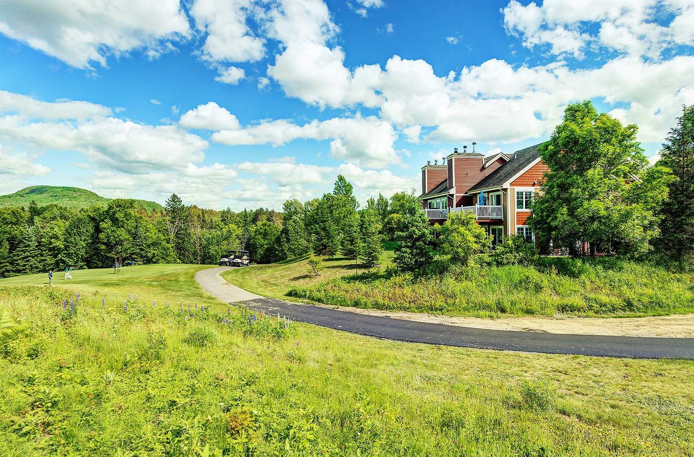 Face arrière - 1824 Ch. Du Golf, Mont-Tremblant, QC - Outdoor With View