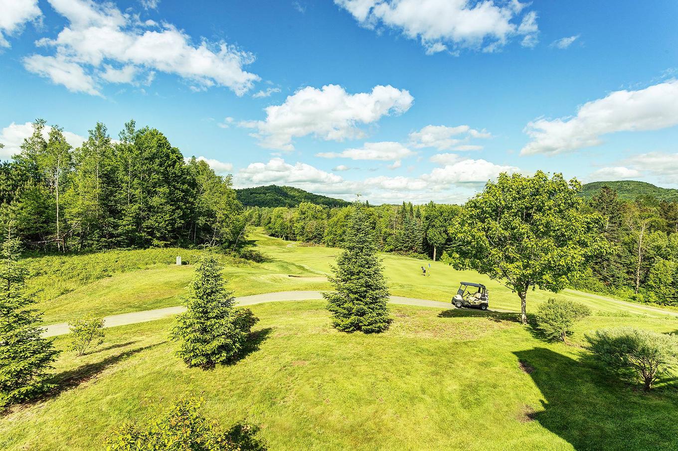 Vue - 1824 Ch. Du Golf, Mont-Tremblant, QC - Outdoor With View