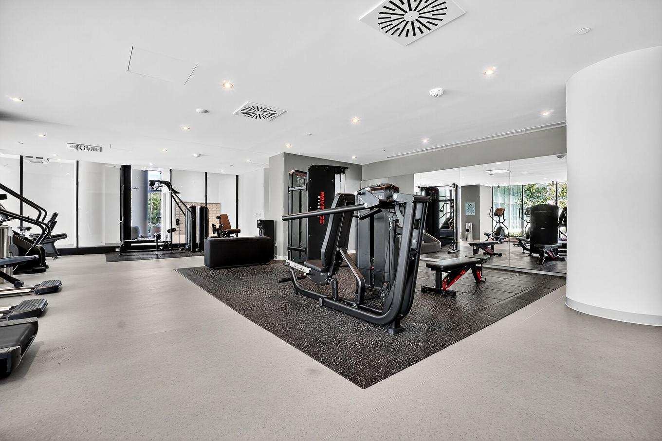 Salle d'exercice - 1303-1000 Rue André-Prévost, Montréal (Verdun/Île-Des-Soeurs), QC - Indoor Photo Showing Gym Room