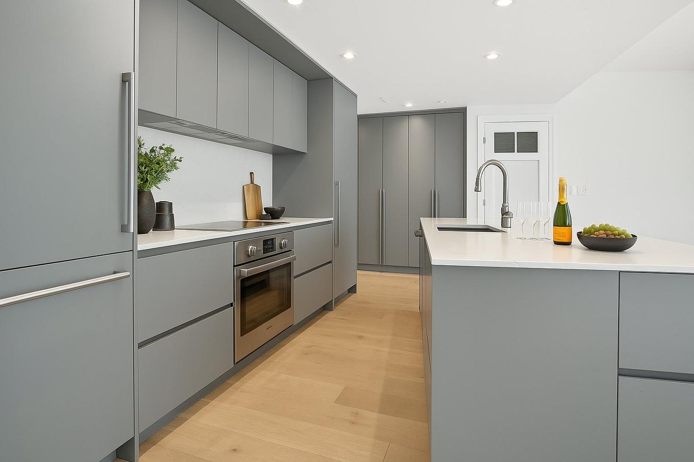 Cuisine - 1303-1000 Rue André-Prévost, Montréal (Verdun/Île-Des-Soeurs), QC - Indoor Photo Showing Kitchen With Upgraded Kitchen