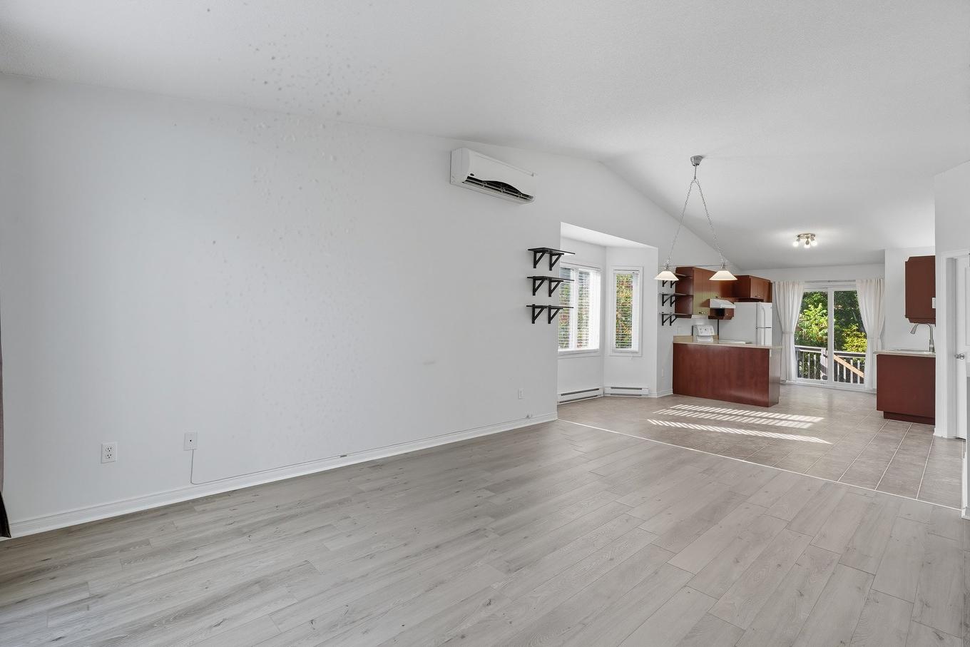 Salon - 141 Rue Des Balbuzards, Gatineau (Masson-Angers), QC - Indoor