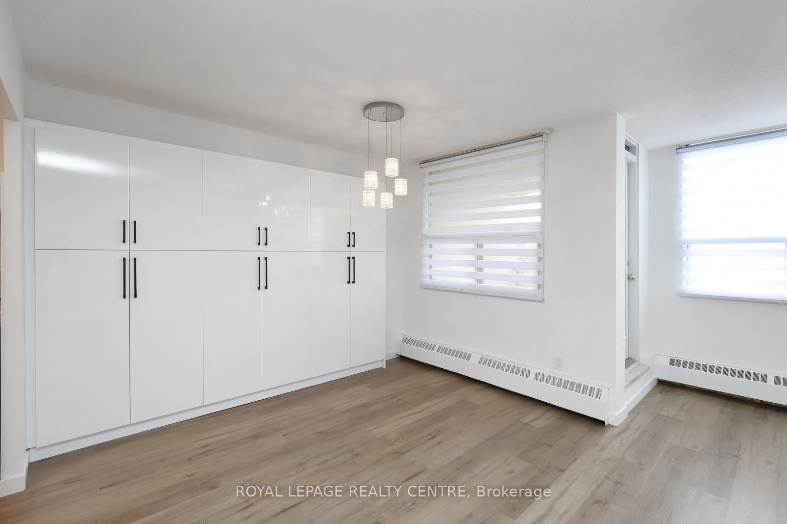 605-551 The West Mall N/A, Toronto, ON - Indoor Photo Showing Other Room